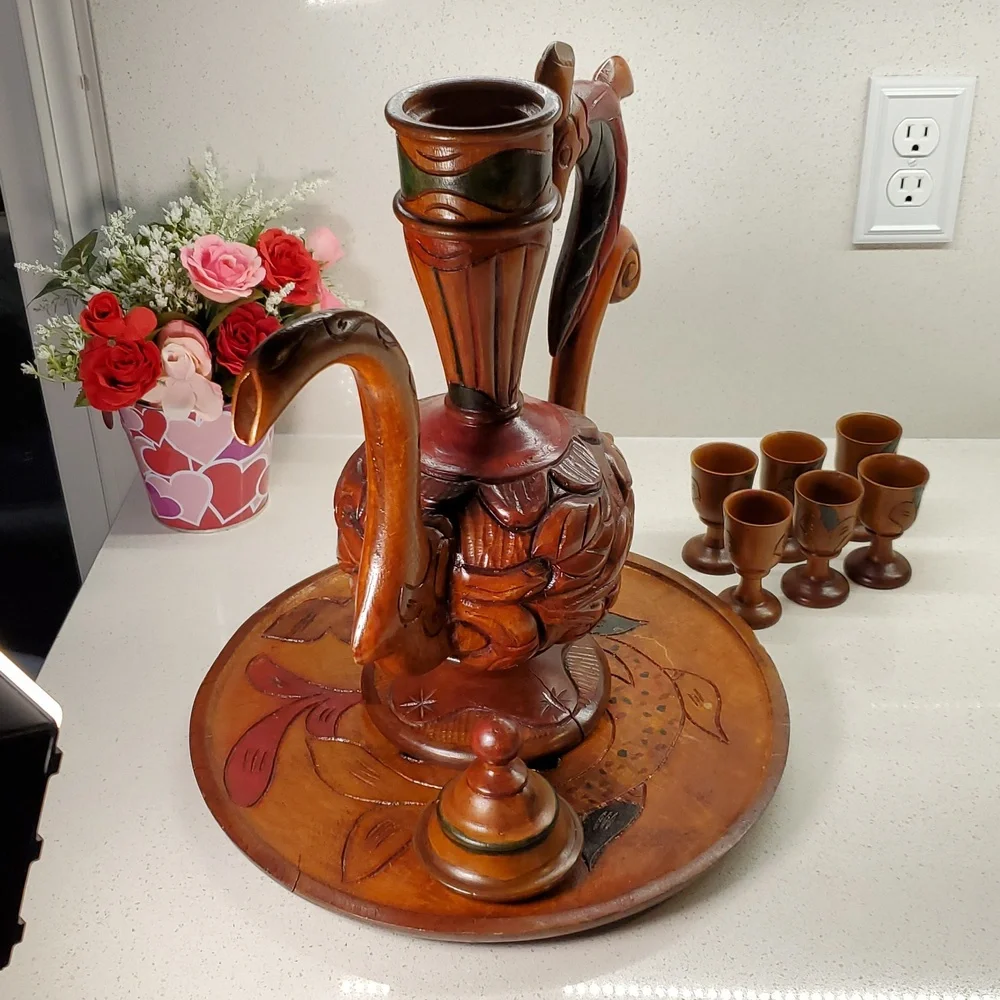 Rare & Vintage Decanter/Wine Pitcher Set (9pcs)
